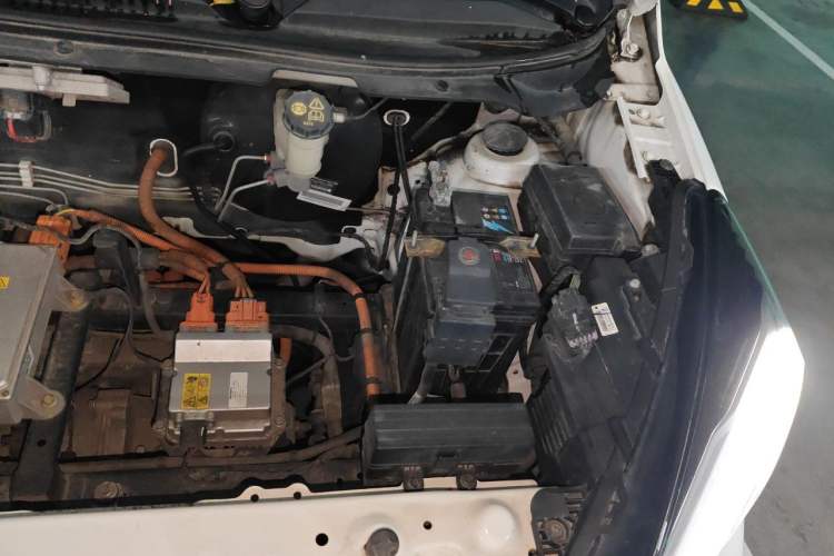 Used CHANGAN Benni E-Star 2020 Xinyue Edition Lithium-NMC Engine Bay Left