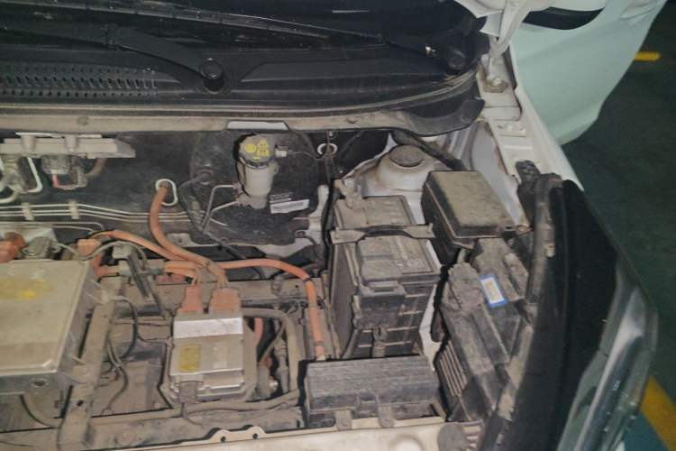 Used CHANGAN Benni E-Star 2020 Heartbeat Edition NMC Lithium Engine Bay Left