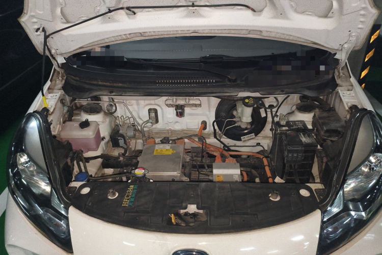 Used CHANGAN Benni E-Star 2020 Heart Edition Lithium Iron Phosphate (31.18 kWh) Engine Bay