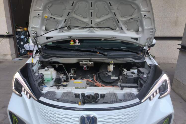 Used CHANGAN Benni E-Star 2020 Xinyue Edition Lithium-NMC Engine Bay