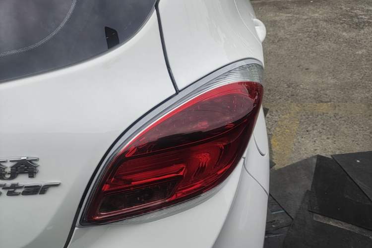 Used CHANGAN Benni E-Star 2020 Heartbeat Edition NMC Lithium Exterior 1