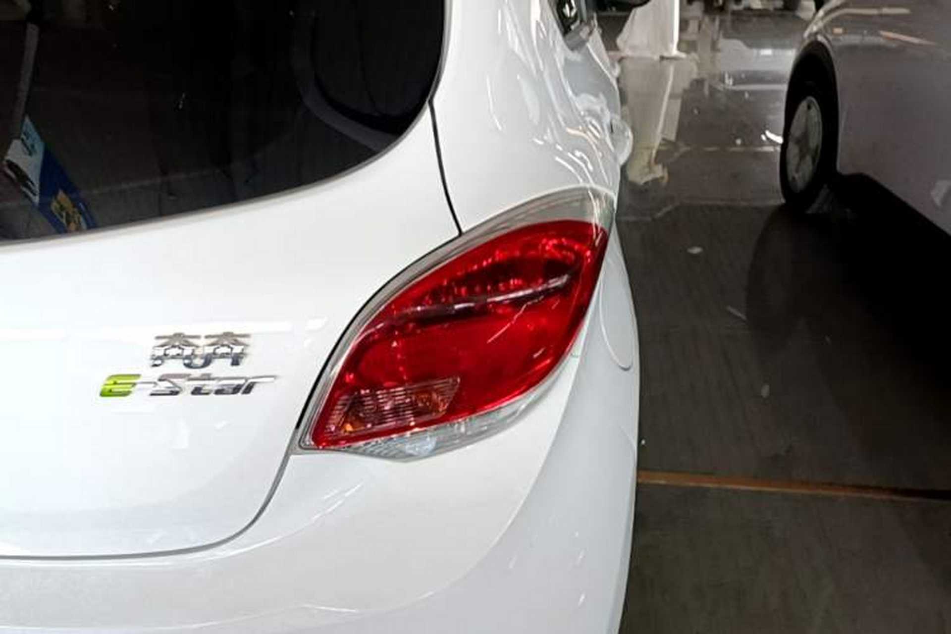 Used CHANGAN Benni E-Star 2020 Heart Edition Lithium Iron Phosphate (31.95 kWh) Exterior 3