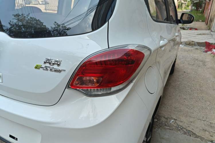 Used CHANGAN Benni E-Star 2020 Xinyue Edition Lithium-NMC Exterior 3