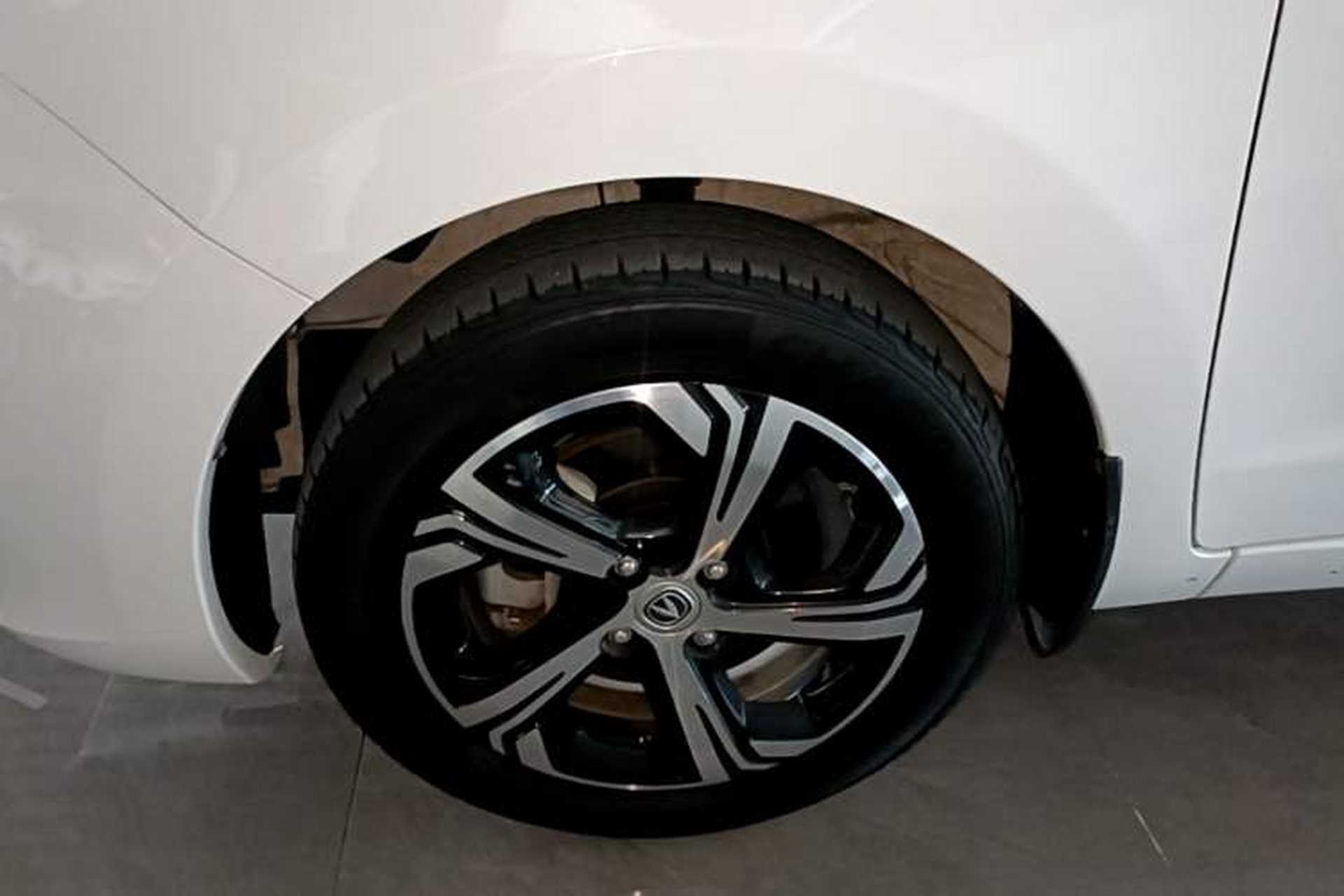Used CHANGAN Benni E-Star 2020 Heart Edition Lithium Iron Phosphate (31.95 kWh) Exterior 4