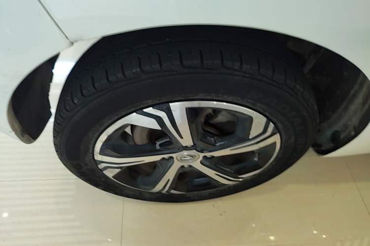 Used CHANGAN Benni E-Star 2020 Xinyue Edition Lithium Iron Phosphate (31.18 kWh) Exterior 5