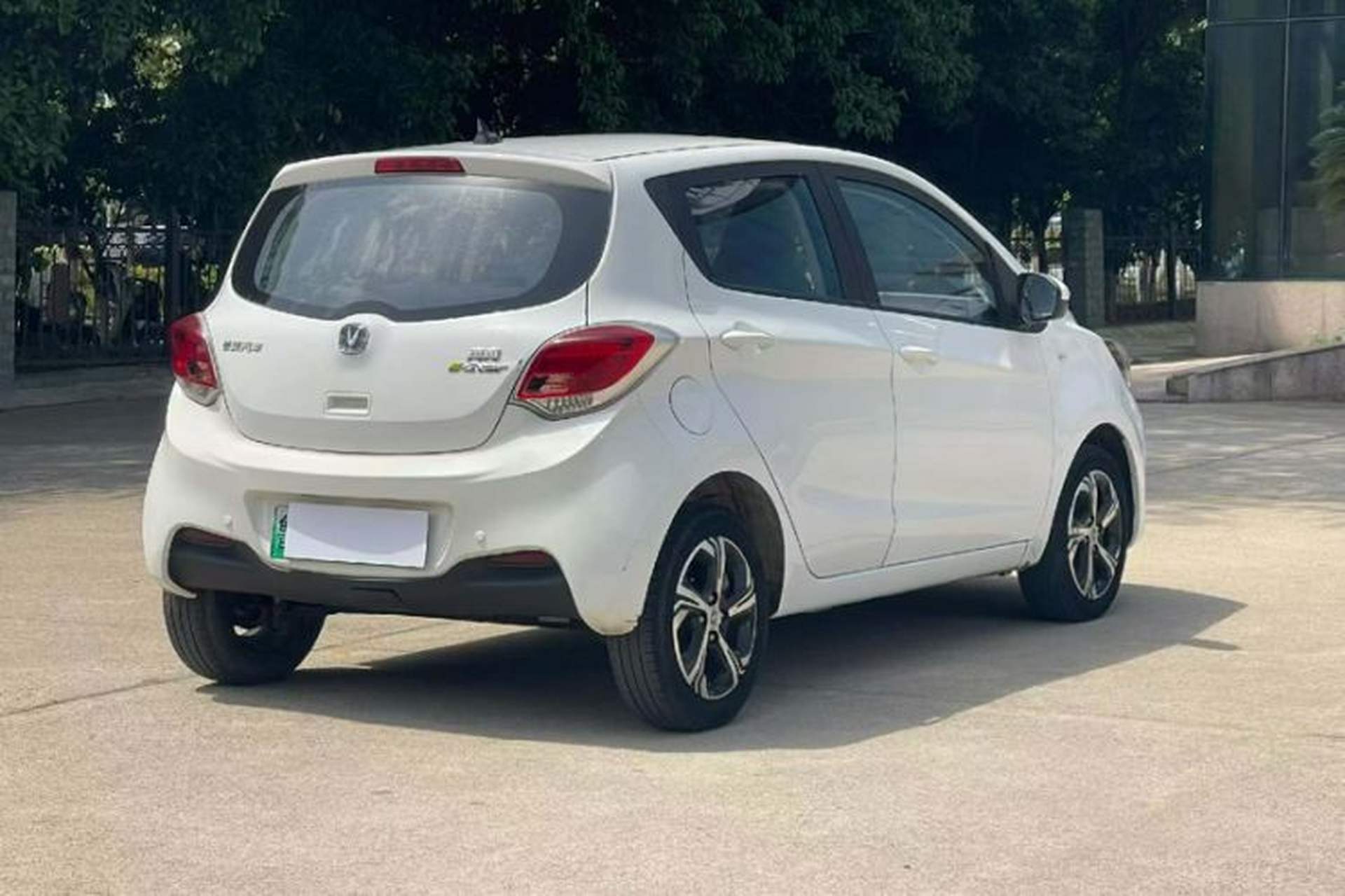 Used CHANGAN Benni E-Star 2020 Heartbeat Edition NMC Lithium Exterior 6