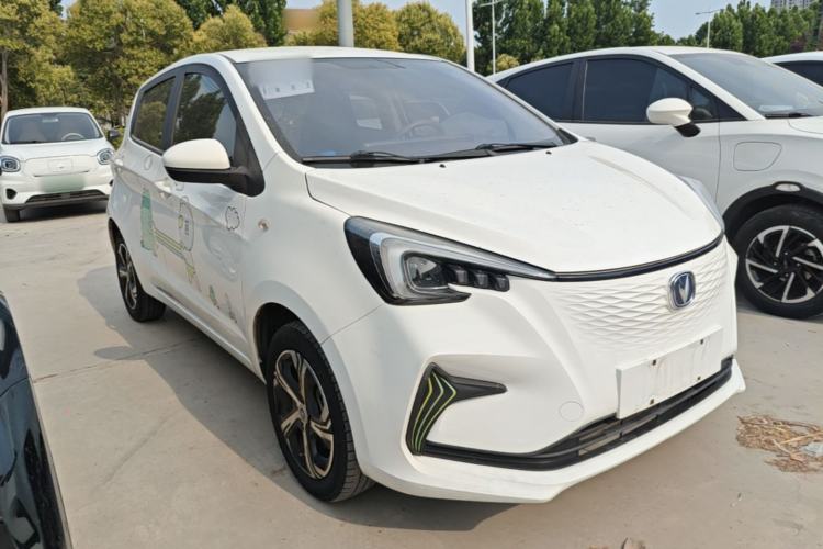 Used CHANGAN Benni E-Star 2020 Heart Edition Lithium Iron Phosphate (31.18 kWh) Front Right 45 Deg