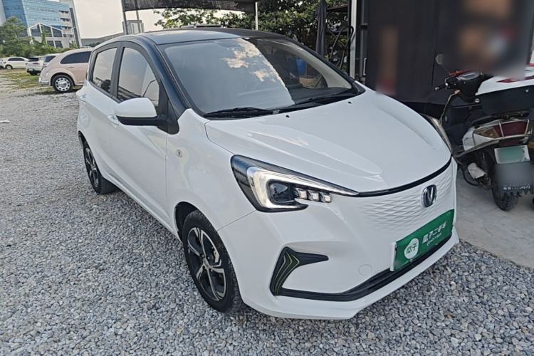 Used CHANGAN Benni E-Star 2020 Xinyue Edition Lithium Iron Phosphate (31.18 kWh) Front Right 45 Deg
