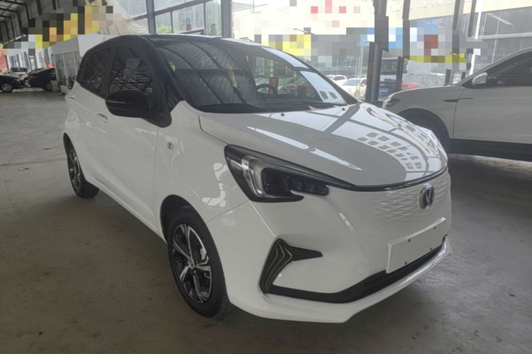 Used CHANGAN Benni E-Star 2020 Heart Edition Lithium Iron Phosphate (31.18 kWh) Front Right 45 Deg