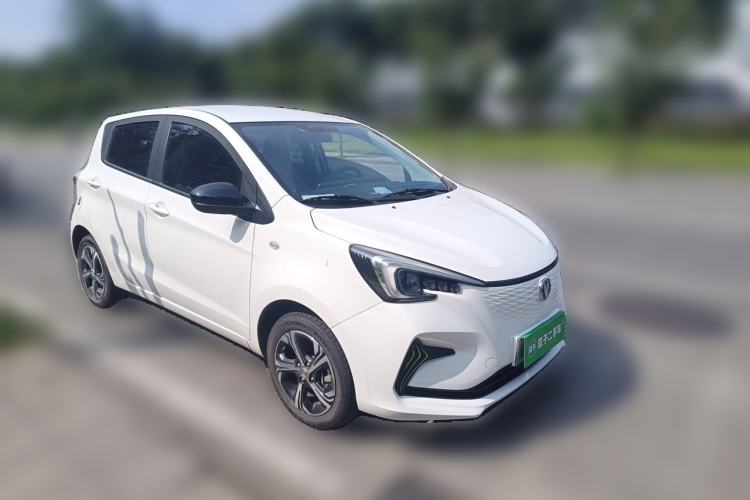 Used CHANGAN Benni E-Star 2020 Heart Edition Lithium Iron Phosphate (31.95 kWh) Front Right 45 Deg