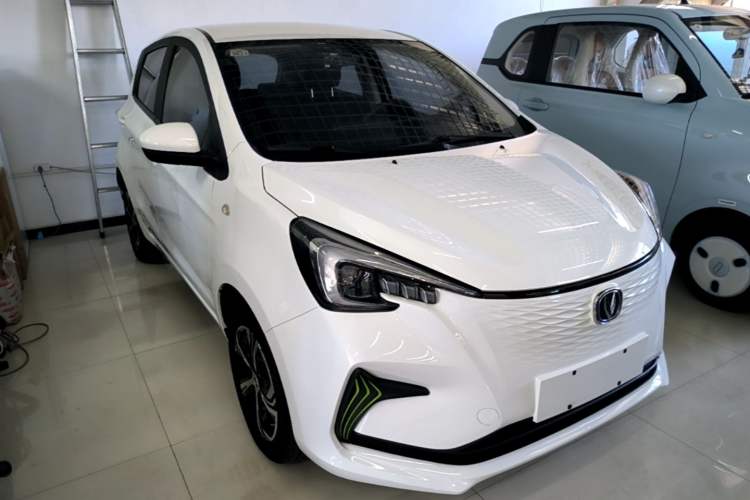 Used CHANGAN Benni E-Star 2020 Xinyue Edition Lithium-NMC Front Right 45 Deg