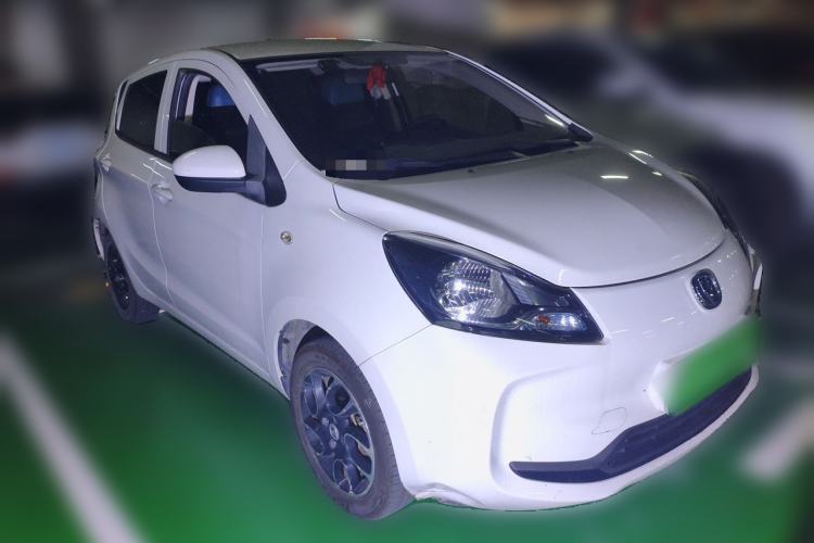 Used CHANGAN Benni E-Star 2020 Heart Edition Lithium Iron Phosphate (31.18 kWh) Front Right 45 Deg