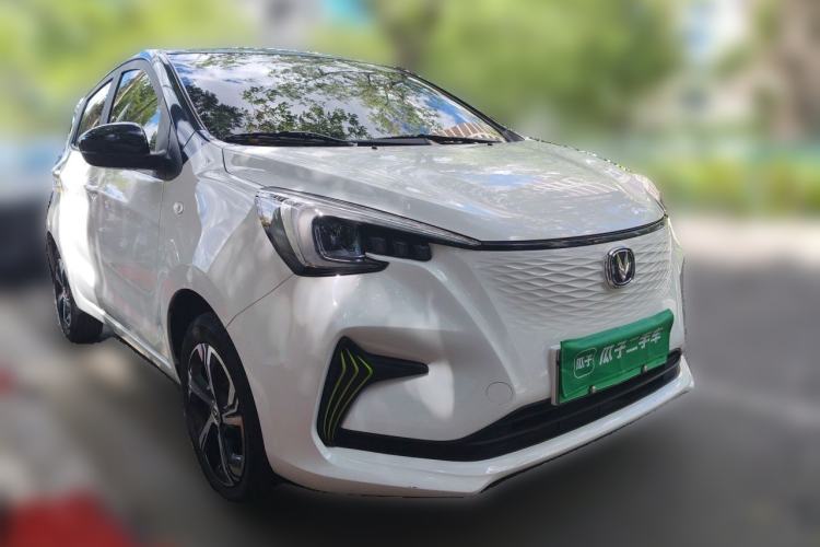 Used CHANGAN Benni E-Star 2020 Xinyue Edition Lithium Iron Phosphate (31.18 kWh) Front Right 45 Deg