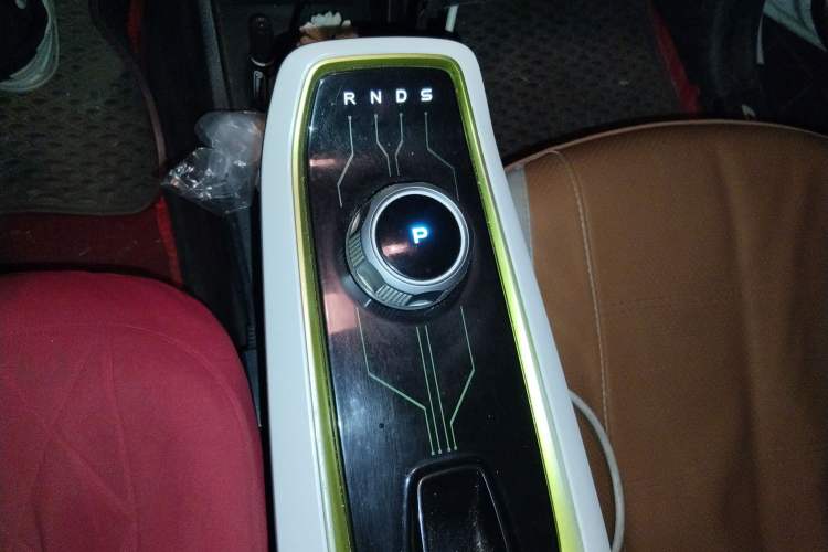 Used CHANGAN Benni E-Star 2020 Heartbeat Edition NMC Lithium Gear Lever