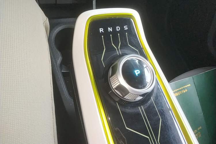 Used CHANGAN Benni E-Star 2020 Xinyue Edition Lithium-NMC Gear Lever