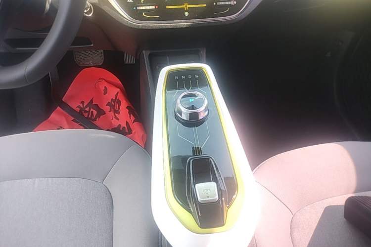Used CHANGAN Benni E-Star 2020 Xinyue Edition Lithium-NMC Gear Lever