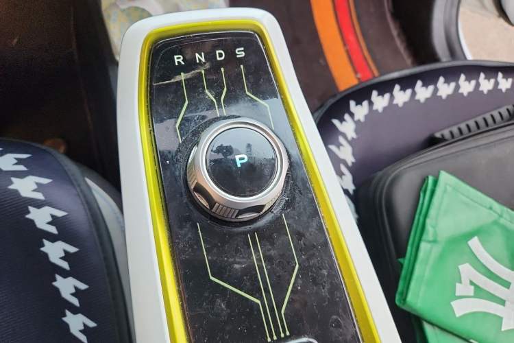 Used CHANGAN Benni E-Star 2020 Xinyue Edition Lithium Iron Phosphate (31.18 kWh) Gear Lever
