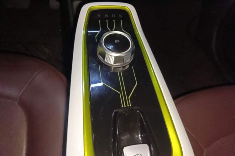 Used CHANGAN Benni E-Star 2020 Xinyue Edition Lithium-NMC Gear Lever