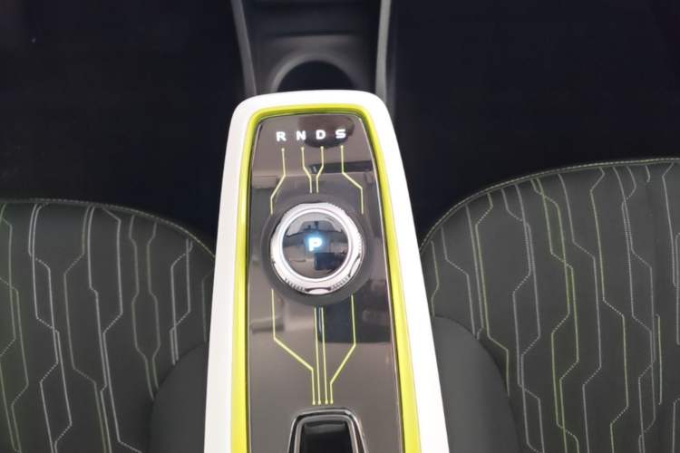 Used CHANGAN Benni E-Star 2020 Xinyue Edition Lithium-NMC Gear Lever