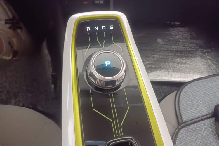 Used CHANGAN Benni E-Star 2020 Heartbeat Edition NMC Lithium Gear Lever