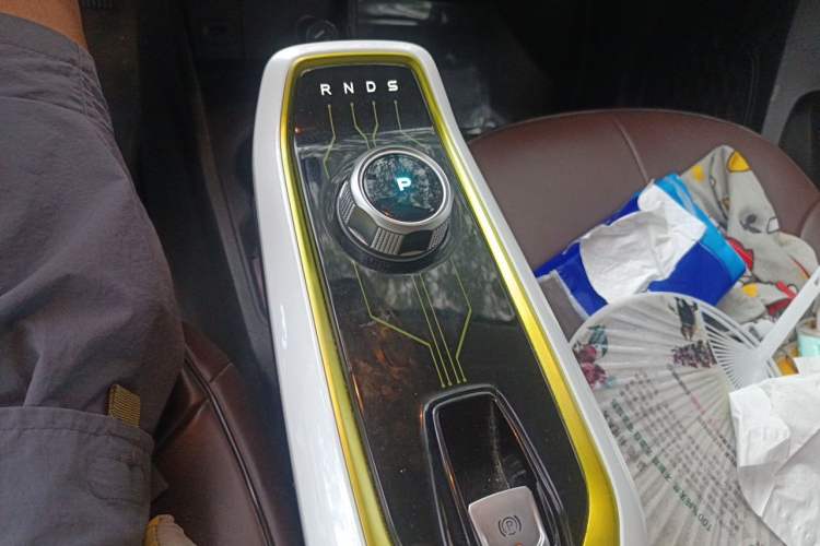 Used CHANGAN Benni E-Star 2020 Heartbeat Edition NMC Lithium Gear Lever
