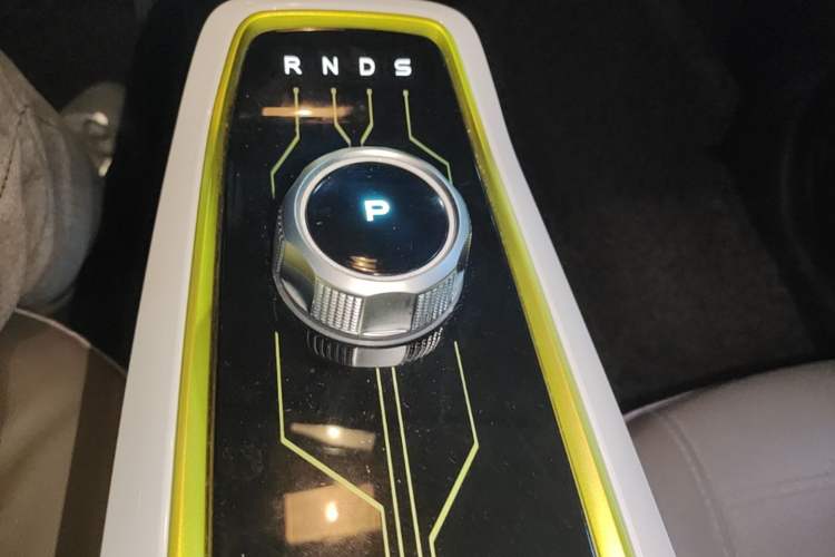 Used CHANGAN Benni E-Star 2020 Xinyue Edition Lithium-NMC Gear Lever