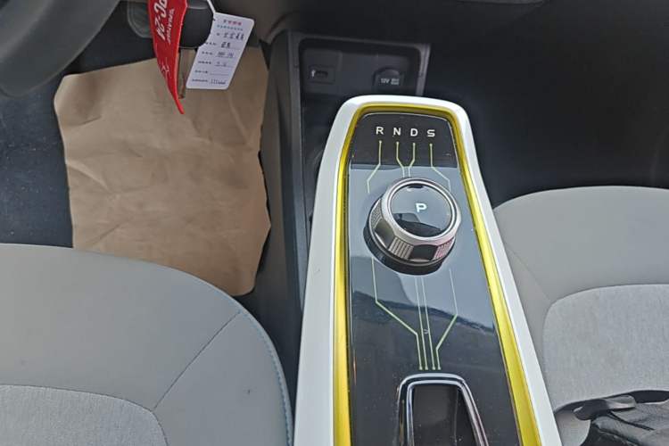 Used CHANGAN Benni E-Star 2020 Xinyue Edition Lithium Iron Phosphate (31.18 kWh) Gear Lever