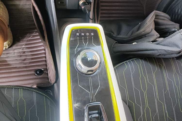 Used CHANGAN Benni E-Star 2020 Heartbeat Edition NMC Lithium Gear Lever
