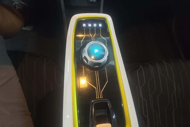 Used CHANGAN Benni E-Star 2020 Xinyue Edition Lithium-NMC Gear Lever