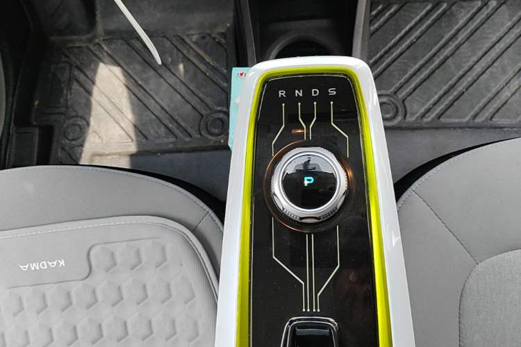 Used CHANGAN Benni E-Star 2020 Xinyue Edition Lithium Iron Phosphate (31.18 kWh) Gear Lever