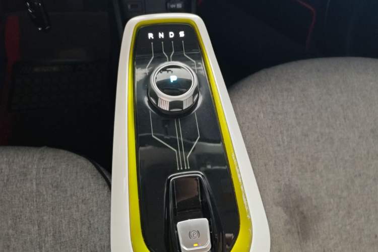 Used CHANGAN Benni E-Star 2020 Xinyue Edition Lithium-NMC Gear Lever