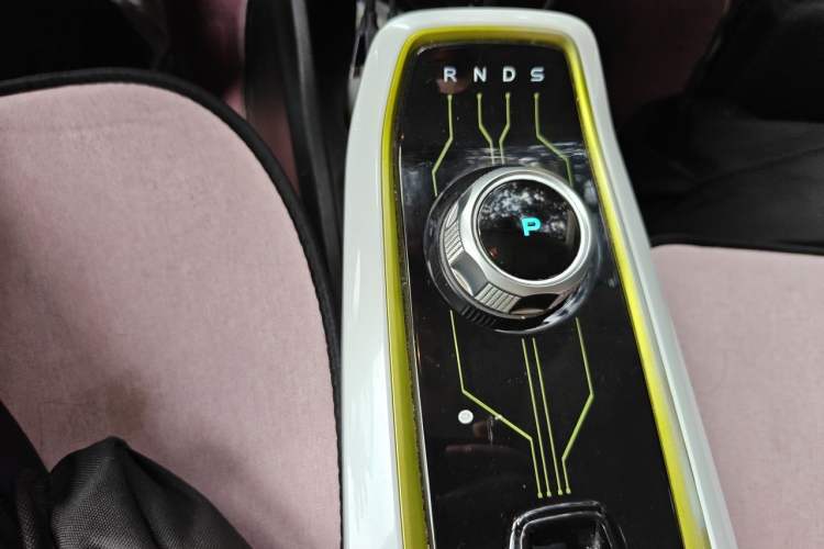 Used CHANGAN Benni E-Star 2020 Xinyue Edition Lithium-NMC Gear Lever