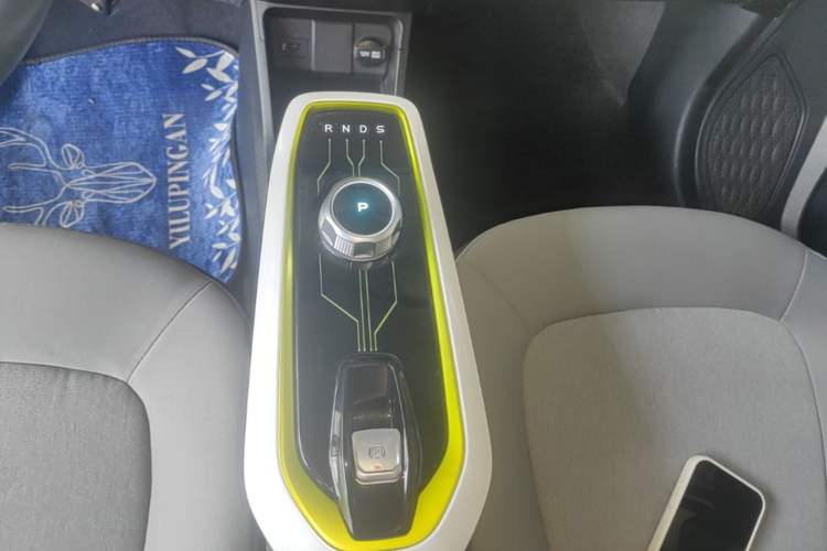 Used CHANGAN Benni E-Star 2020 Heart Edition Lithium Iron Phosphate (31.18 kWh) Gear Lever