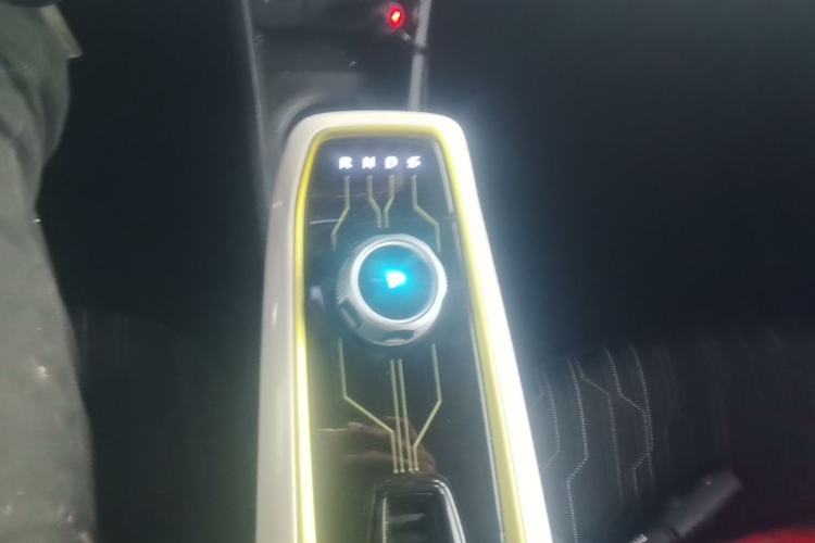 Used CHANGAN Benni E-Star 2020 Xinyue Edition Lithium-NMC Gear Lever