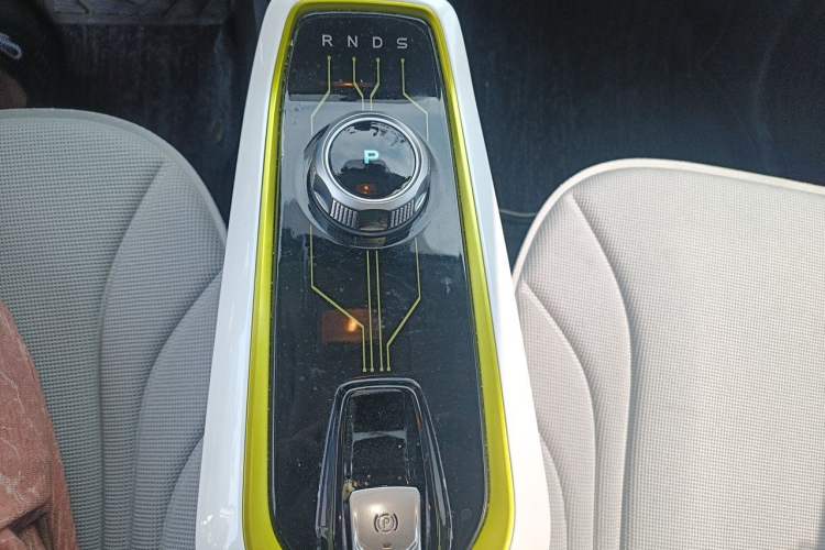 Used CHANGAN Benni E-Star 2020 Heart Edition Lithium Iron Phosphate (31.95 kWh) Gear Lever