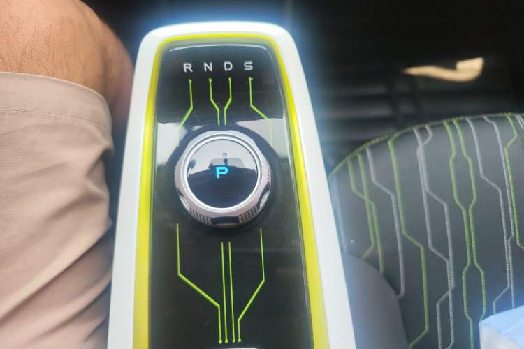 Used CHANGAN Benni E-Star 2020 Heartbeat Edition NMC Lithium Gear Lever