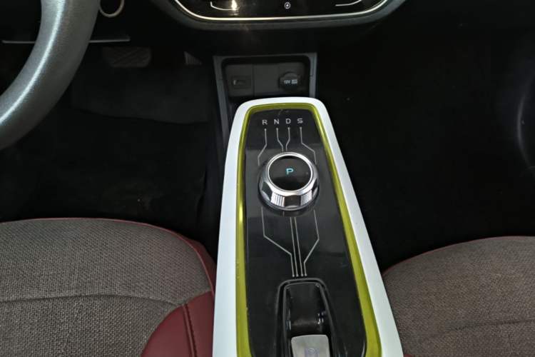 Used CHANGAN Benni E-Star 2020 Heartbeat Edition NMC Lithium Gear Lever