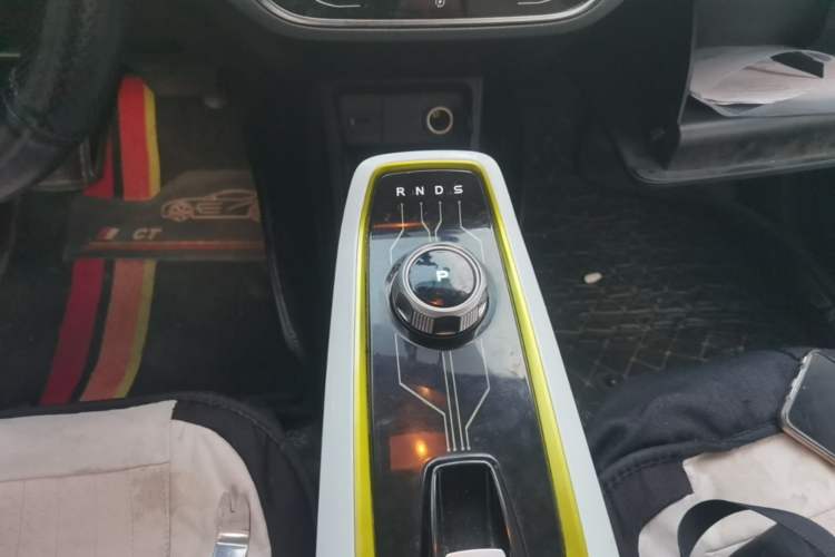 Used CHANGAN Benni E-Star 2020 Heartbeat Edition NMC Lithium Gear Lever