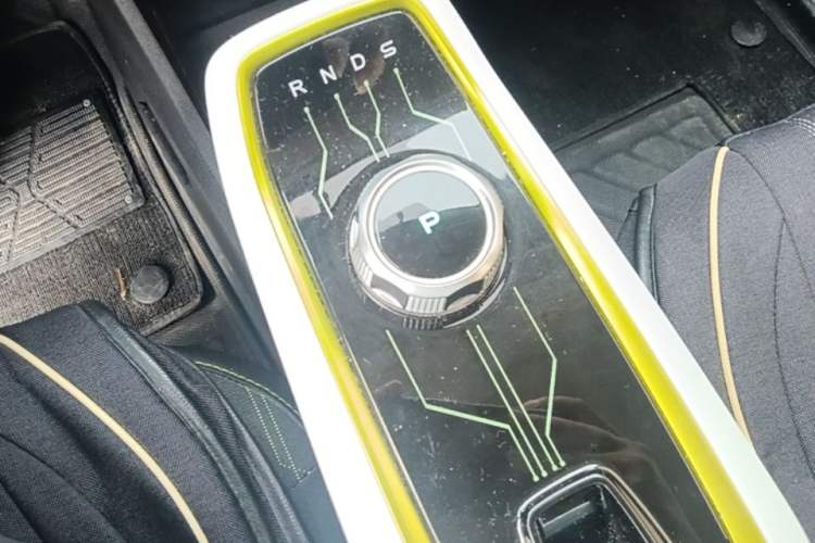 Used CHANGAN Benni E-Star 2020 Heartbeat Edition NMC Lithium Gear Lever