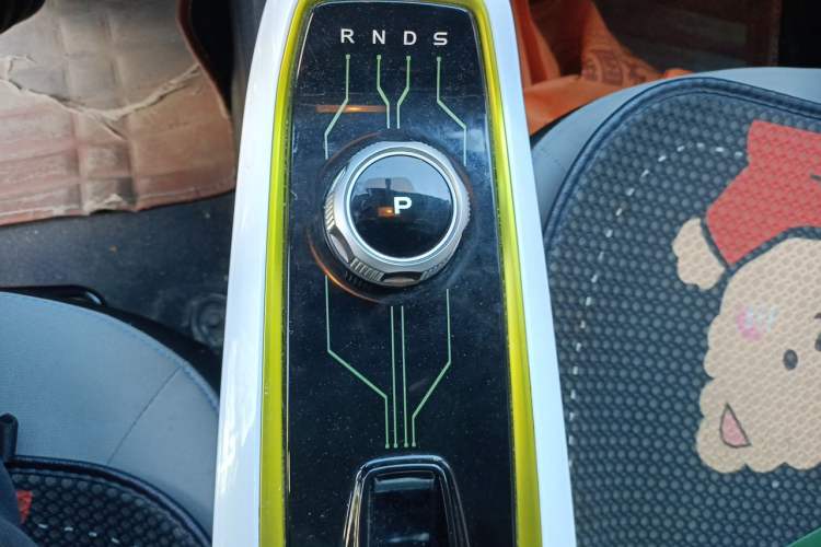 Used CHANGAN Benni E-Star 2020 Heartbeat Edition NMC Lithium Gear Lever