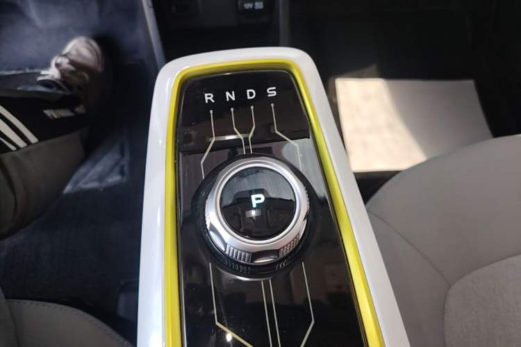 Used CHANGAN Benni E-Star 2020 Heartbeat Edition NMC Lithium Gear Lever