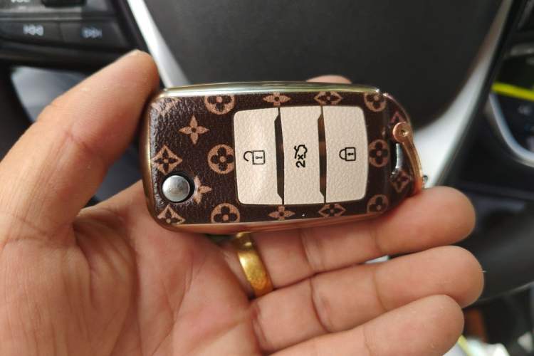 Used CHANGAN Benni E-Star 2020 Xinyue Edition Lithium Iron Phosphate (31.18 kWh) Gear Lever