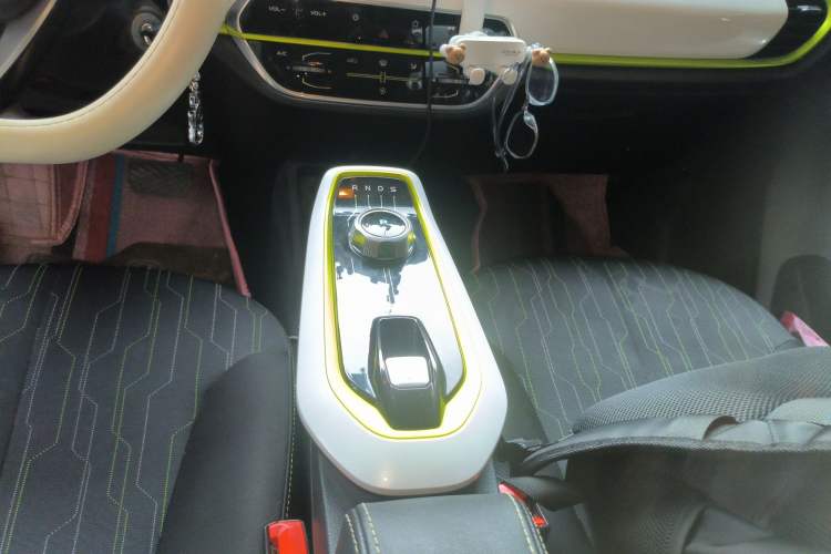 Used CHANGAN Benni E-Star 2020 Xinyue Edition Lithium-NMC Gear Lever