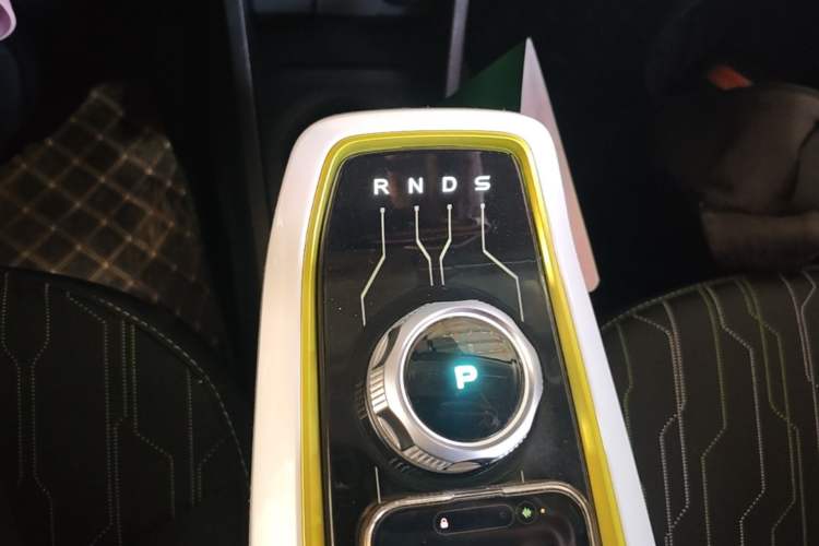 Used CHANGAN Benni E-Star 2020 Xinyue Edition Lithium Iron Phosphate (31.18 kWh) Gear Lever
