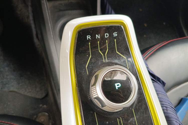 Used CHANGAN Benni E-Star 2020 Heartbeat Edition NMC Lithium Gear Lever