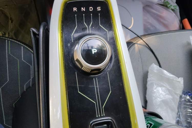 Used CHANGAN Benni E-Star 2020 Heartbeat Edition NMC Lithium Gear Lever