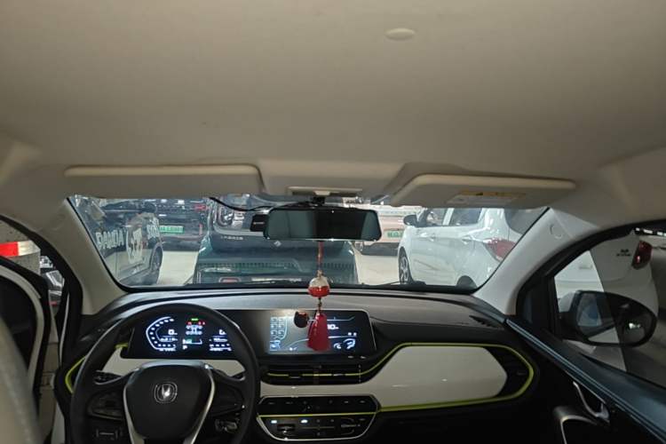 Used CHANGAN Benni E-Star 2020 Heart Edition Lithium Iron Phosphate (31.18 kWh) Headliner
