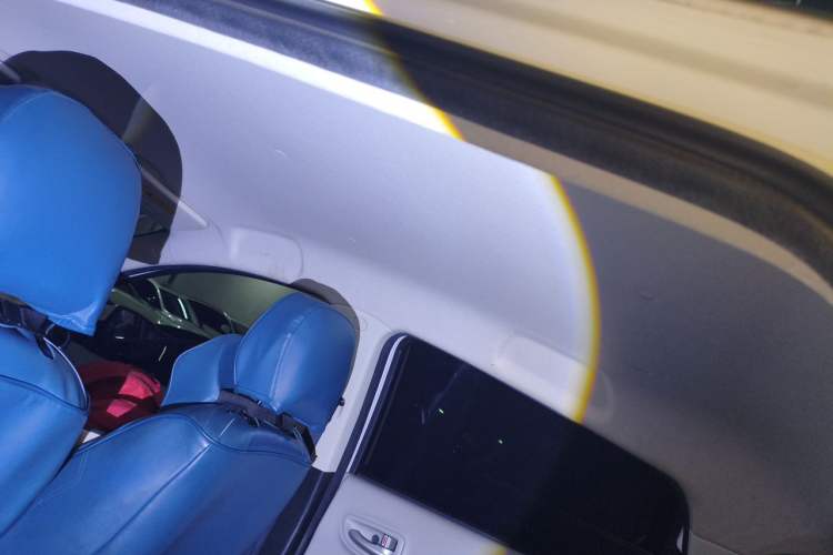Used CHANGAN Benni E-Star 2020 Heart Edition Lithium Iron Phosphate (31.18 kWh) Headliner