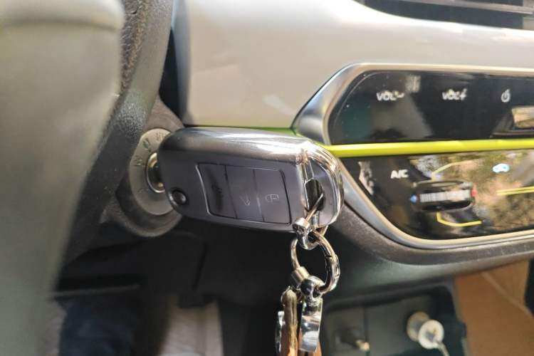 Used CHANGAN Benni E-Star 2020 Xinyue Edition Lithium Iron Phosphate (31.95 kWh) Interior 1
