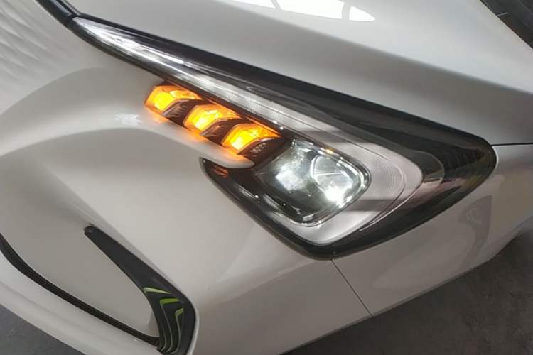 Used CHANGAN Benni E-Star 2020 Xinyue Edition Lithium-NMC Left Front Headlight